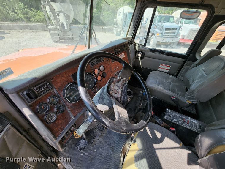 image for item KF9049 2003 Kenworth T800  ready mix truck