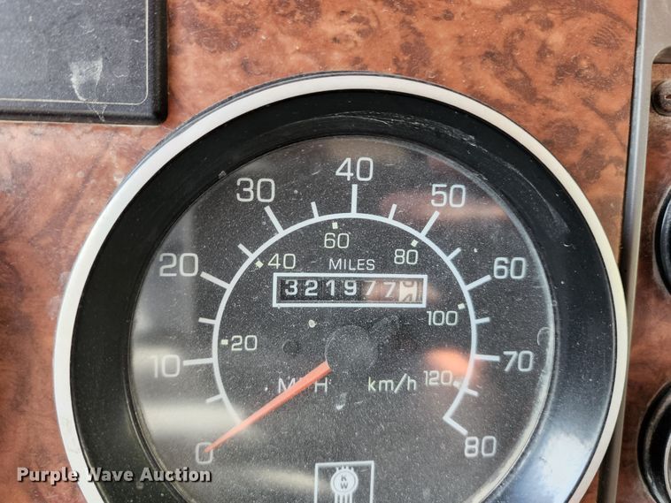 image for item KF9049 2003 Kenworth T800  ready mix truck