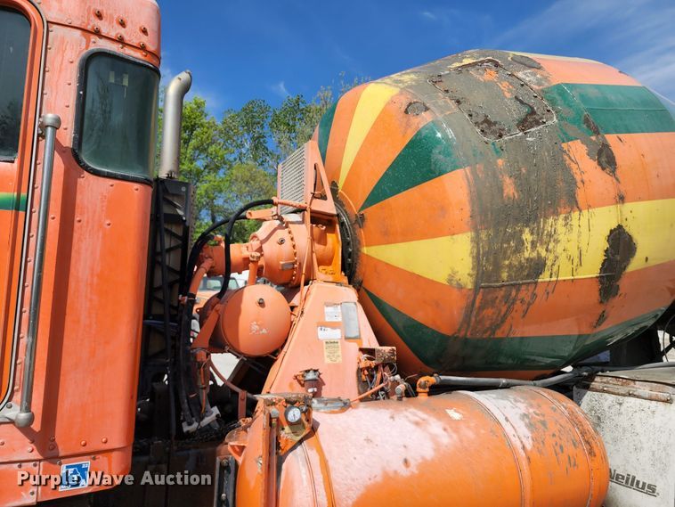 image for item KF9049 2003 Kenworth T800  ready mix truck