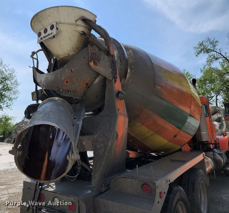 image for item KF9049 2003 Kenworth T800  ready mix truck