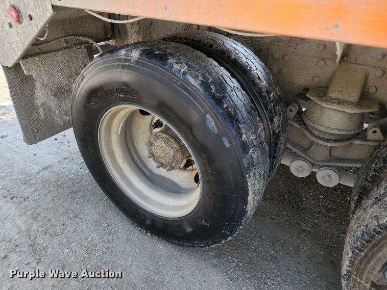 image for item KF9049 2003 Kenworth T800  ready mix truck