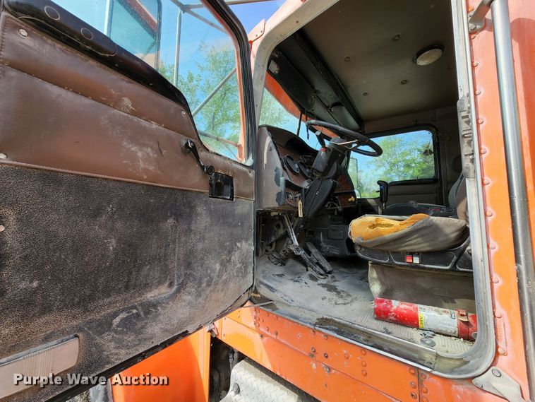 image for item KF9050 2002 Kenworth W900  ready mix truck