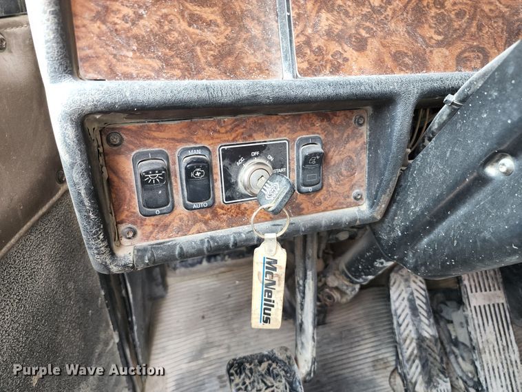 image for item KF9050 2002 Kenworth W900  ready mix truck