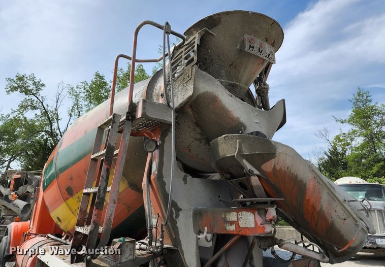 image for item KF9050 2002 Kenworth W900  ready mix truck