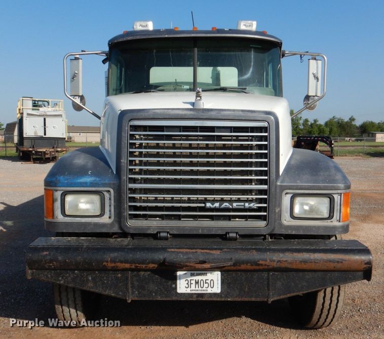 image for item KP9074 2008 Mack CHU613  water truck