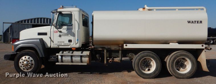 image for item KP9074 2008 Mack CHU613  water truck