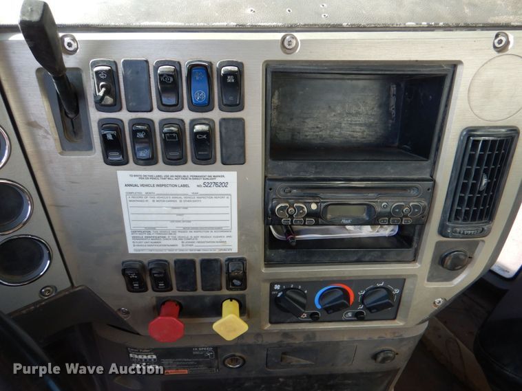 image for item KP9074 2008 Mack CHU613  water truck