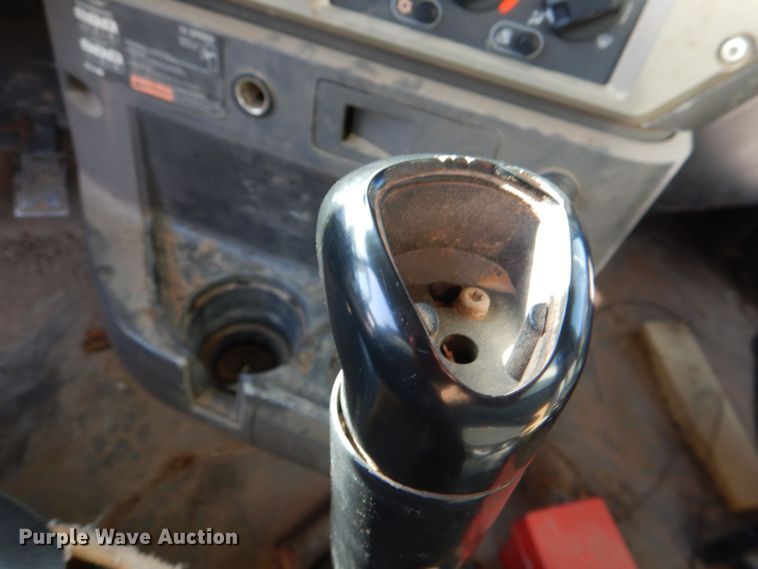 image for item KP9074 2008 Mack CHU613  water truck