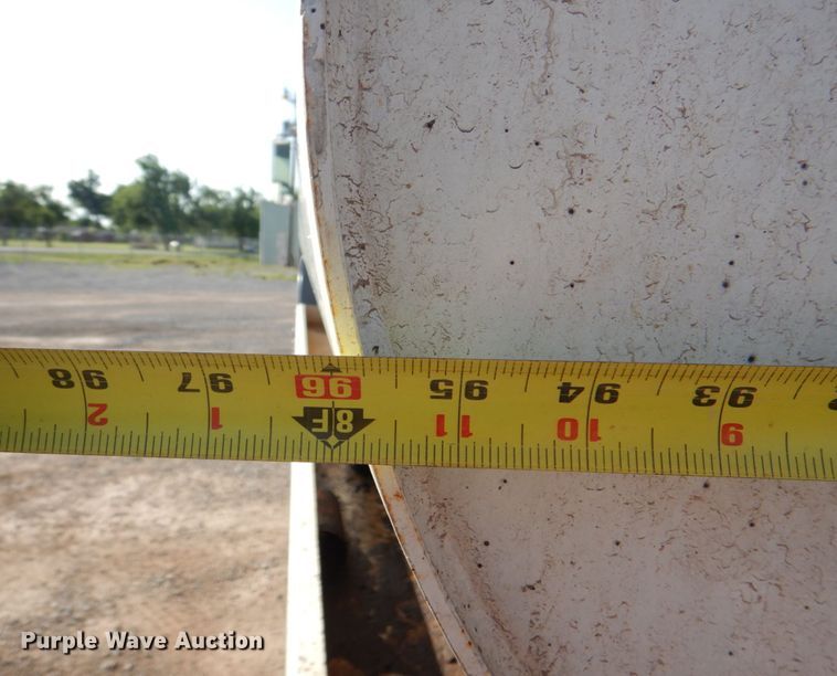 image for item KP9074 2008 Mack CHU613  water truck