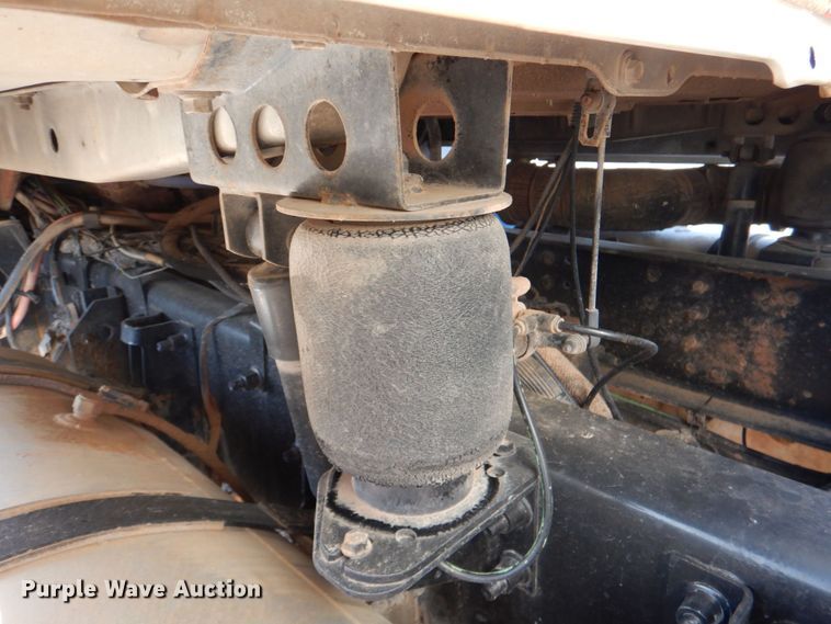 image for item KP9074 2008 Mack CHU613  water truck