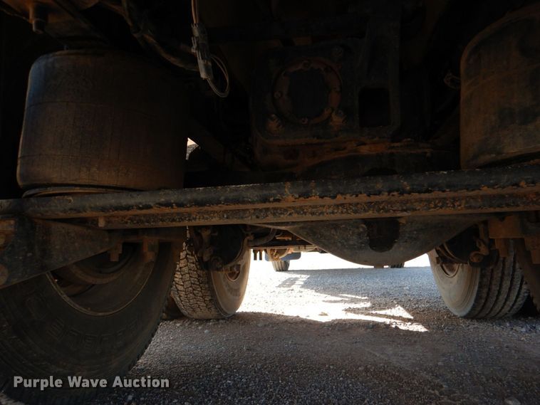 image for item KP9074 2008 Mack CHU613  water truck