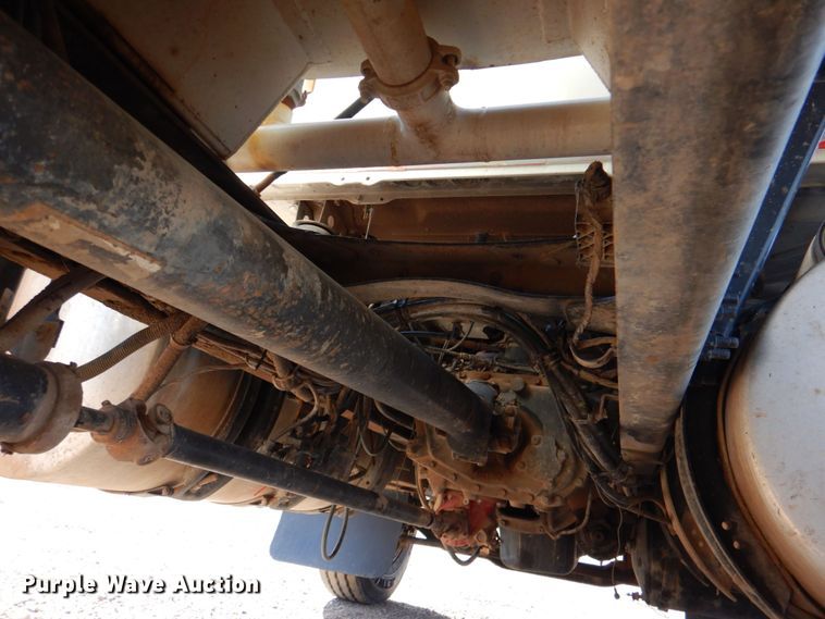 image for item KP9074 2008 Mack CHU613  water truck