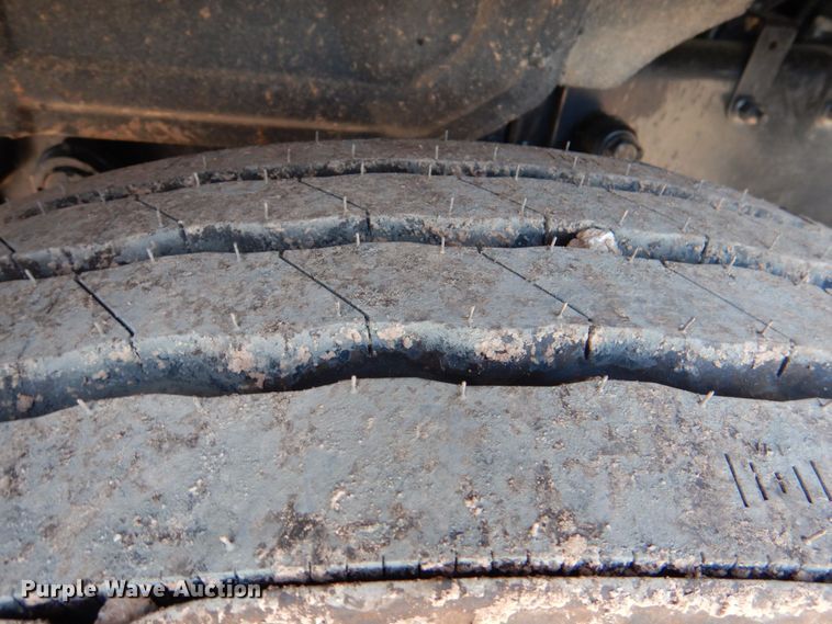 image for item KP9074 2008 Mack CHU613  water truck