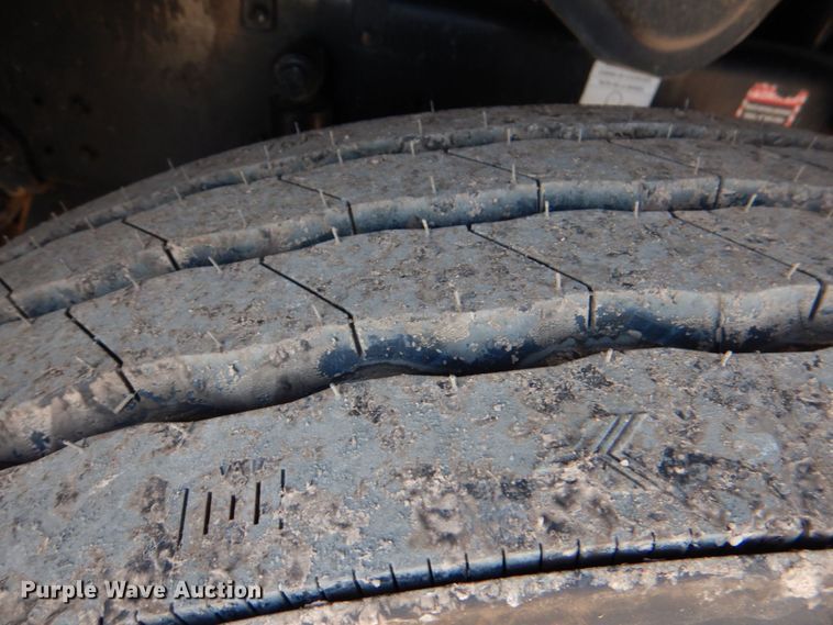 image for item KP9074 2008 Mack CHU613  water truck