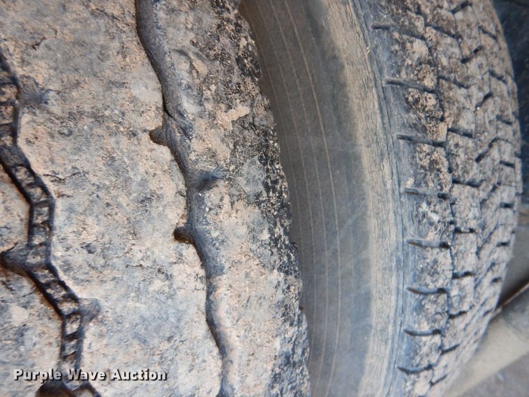 image for item KP9074 2008 Mack CHU613  water truck