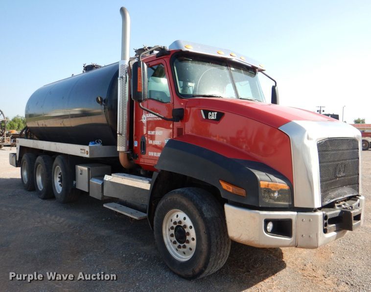 image for item KP9075 2013 Caterpillar CT660  vacuum truck