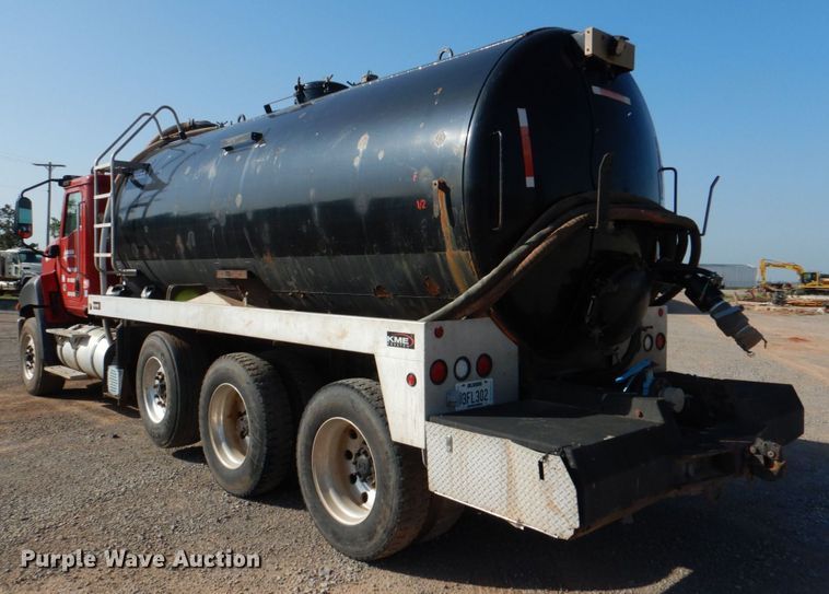 image for item KP9075 2013 Caterpillar CT660  vacuum truck