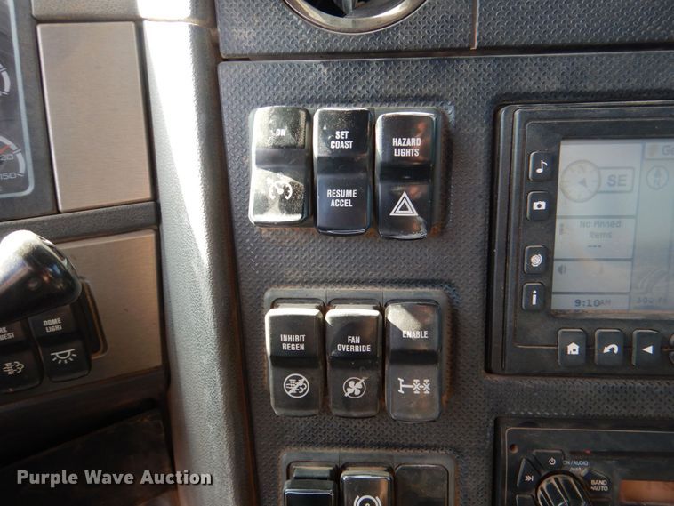 image for item KP9075 2013 Caterpillar CT660  vacuum truck