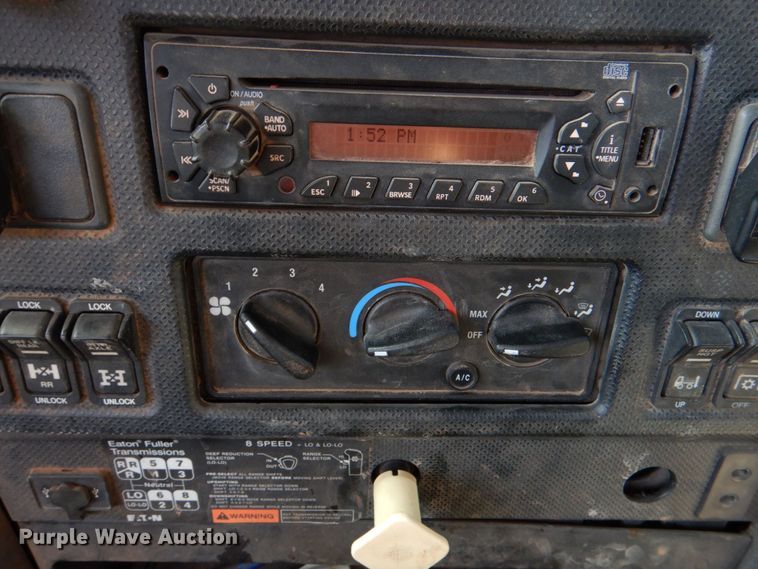 image for item KP9075 2013 Caterpillar CT660  vacuum truck