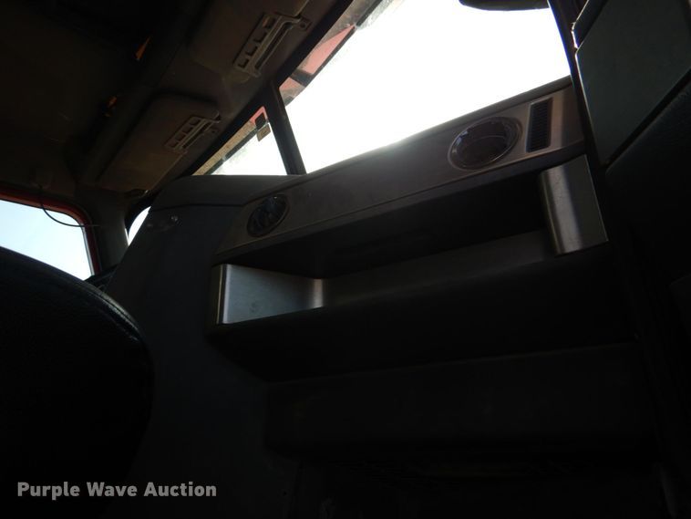 image for item KP9075 2013 Caterpillar CT660  vacuum truck