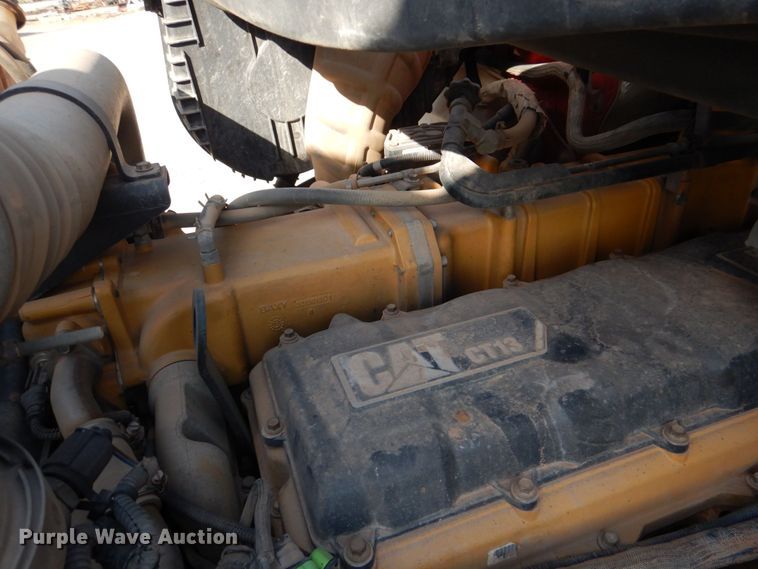 image for item KP9075 2013 Caterpillar CT660  vacuum truck