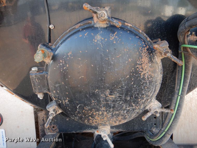 image for item KP9075 2013 Caterpillar CT660  vacuum truck