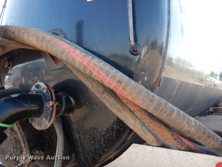 image for item KP9075 2013 Caterpillar CT660  vacuum truck