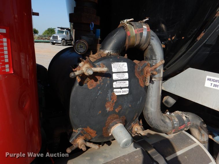 image for item KP9075 2013 Caterpillar CT660  vacuum truck