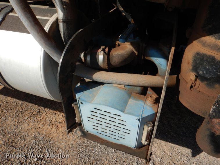 image for item KP9075 2013 Caterpillar CT660  vacuum truck