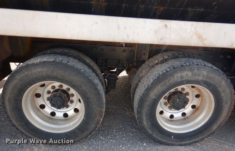 image for item KP9075 2013 Caterpillar CT660  vacuum truck