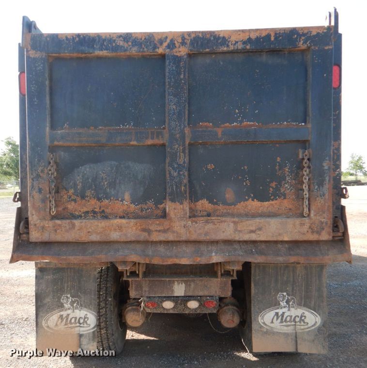 image for item KP9076 2009 Mack Granite GU713  dump truck