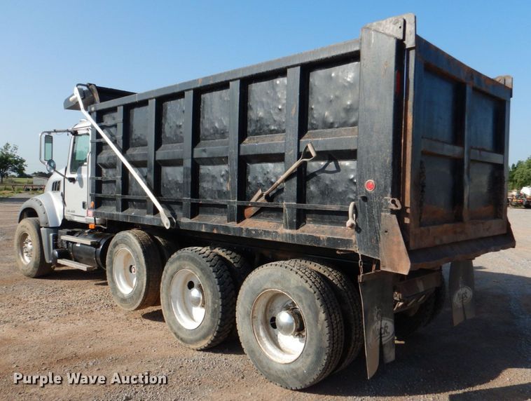 image for item KP9076 2009 Mack Granite GU713  dump truck