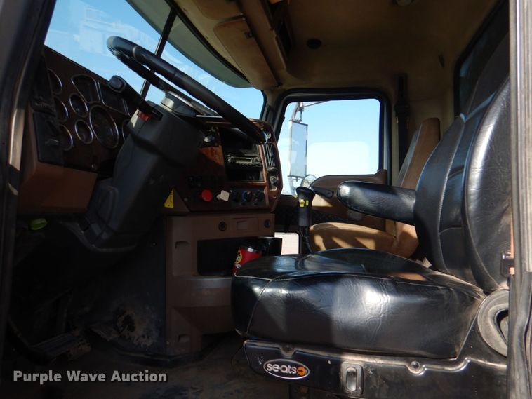 image for item KP9076 2009 Mack Granite GU713  dump truck