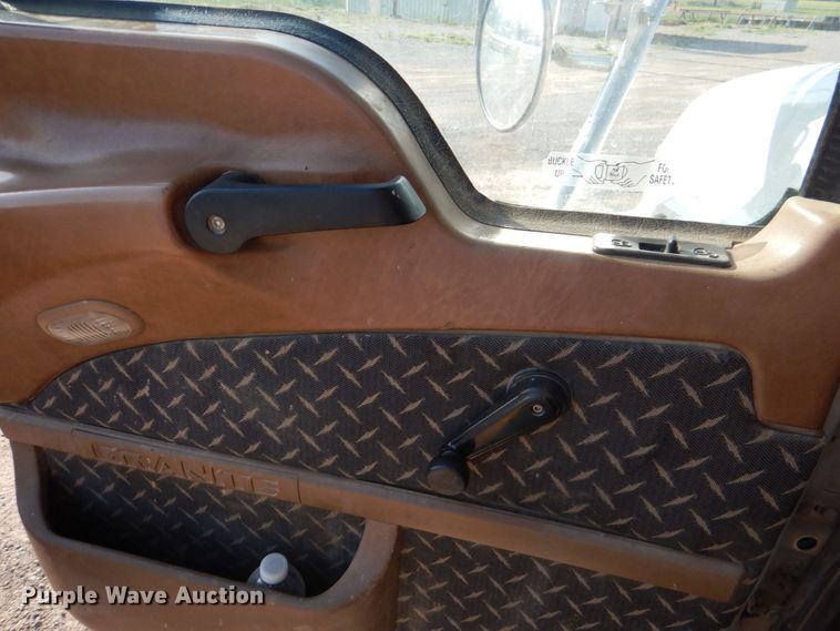 image for item KP9076 2009 Mack Granite GU713  dump truck