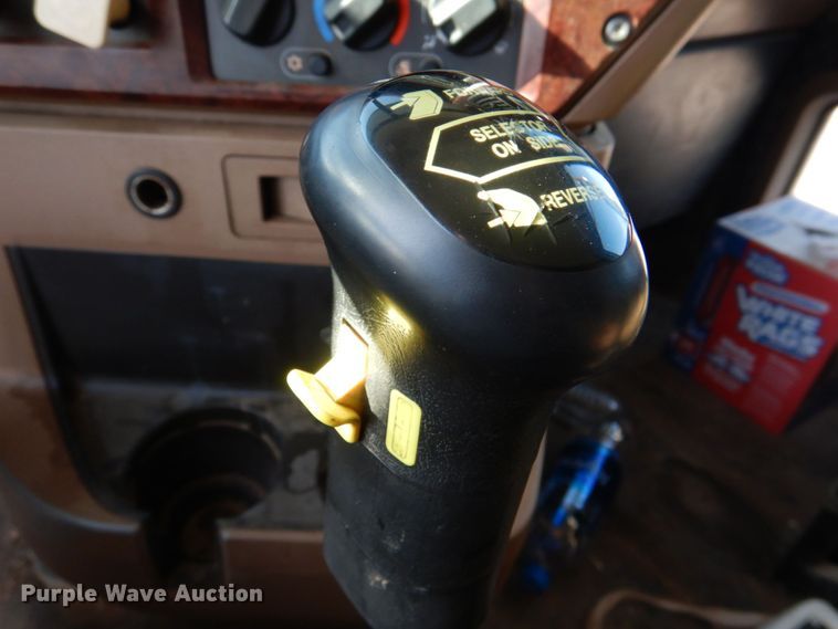 image for item KP9076 2009 Mack Granite GU713  dump truck