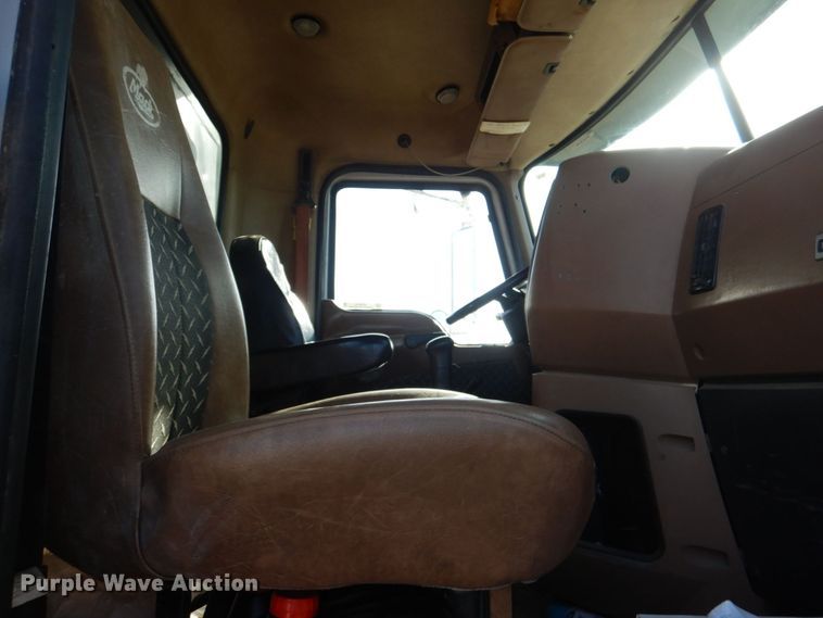 image for item KP9076 2009 Mack Granite GU713  dump truck