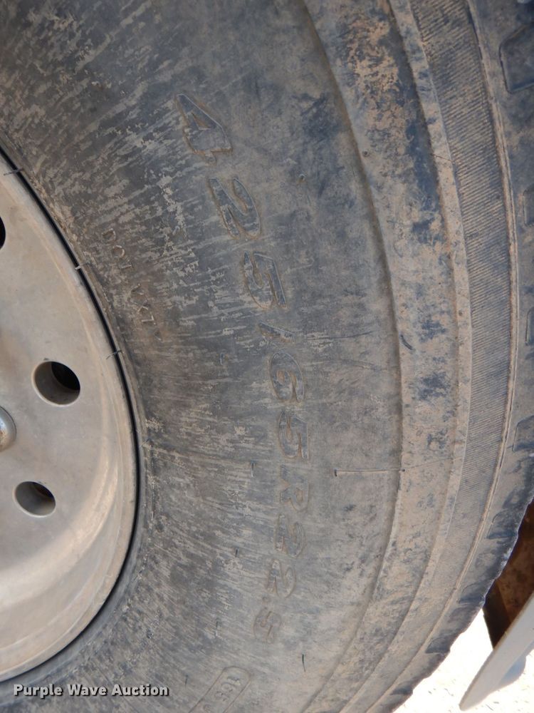 image for item KP9076 2009 Mack Granite GU713  dump truck