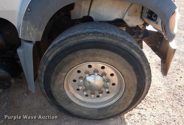 image for item KP9076 2009 Mack Granite GU713  dump truck