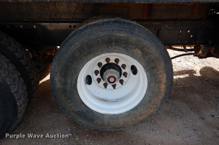 image for item KP9076 2009 Mack Granite GU713  dump truck