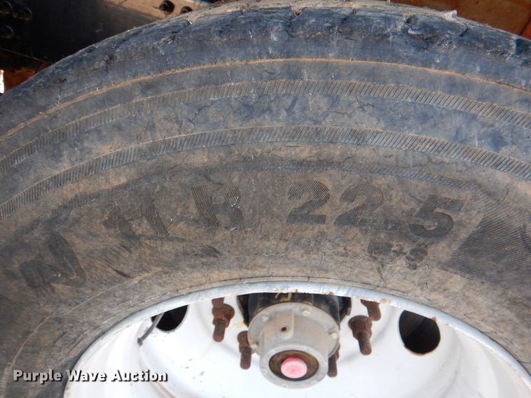 image for item KP9076 2009 Mack Granite GU713  dump truck