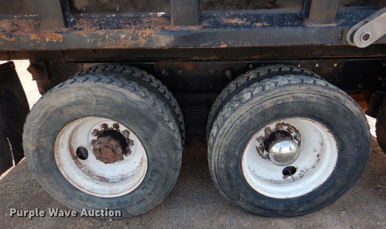 image for item KP9076 2009 Mack Granite GU713  dump truck