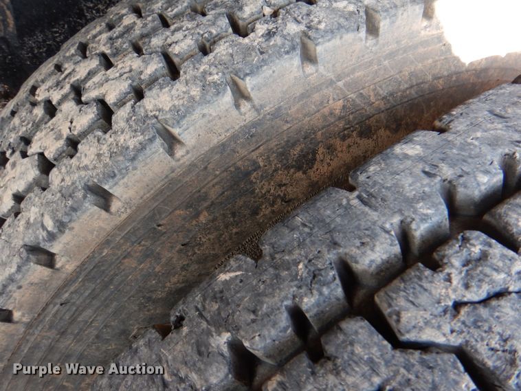 image for item KP9076 2009 Mack Granite GU713  dump truck