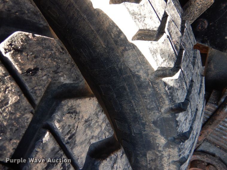 image for item KP9076 2009 Mack Granite GU713  dump truck