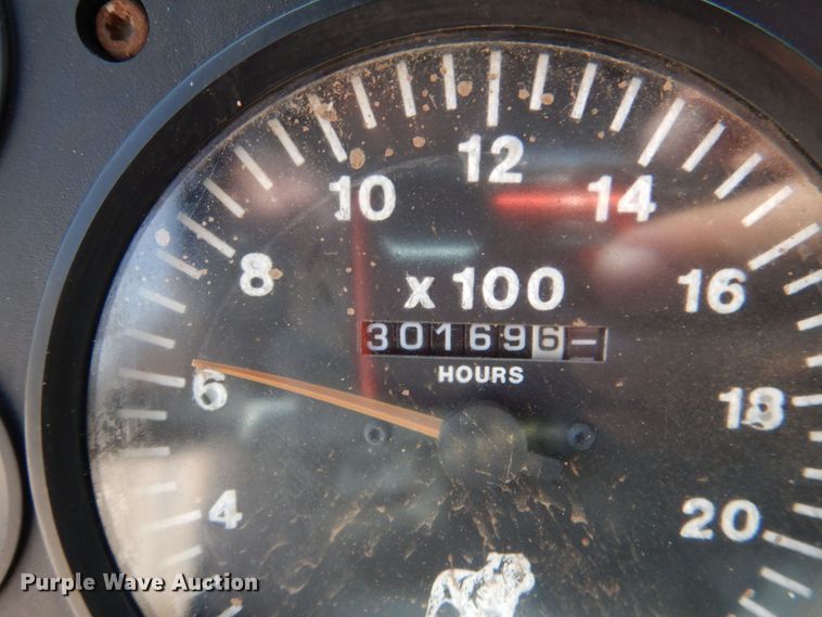 image for item KP9120 1995 Mack CH613  water truck