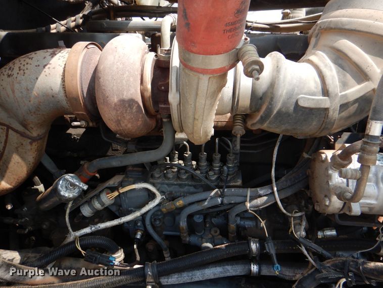 image for item KP9120 1995 Mack CH613  water truck