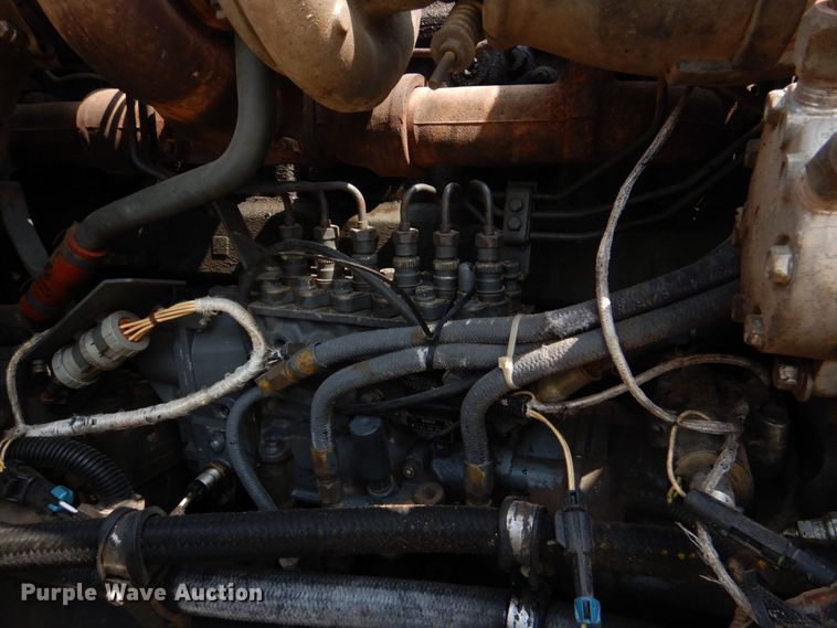 image for item KP9120 1995 Mack CH613  water truck