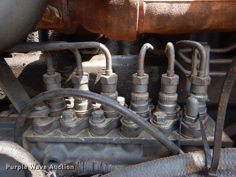 image for item KP9120 1995 Mack CH613  water truck