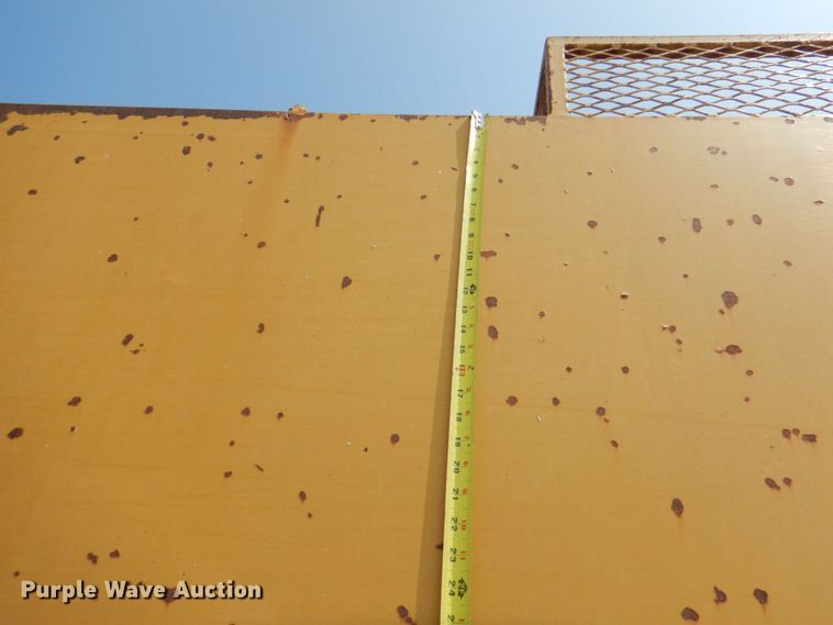 image for item KP9120 1995 Mack CH613  water truck