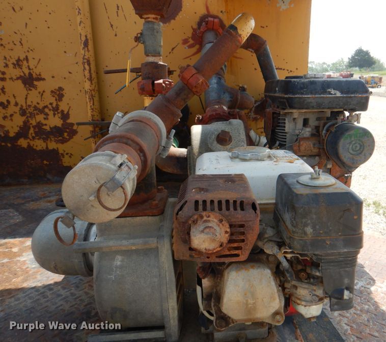 image for item KP9120 1995 Mack CH613  water truck