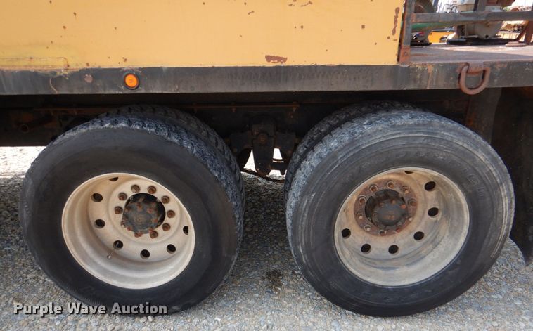 image for item KP9120 1995 Mack CH613  water truck